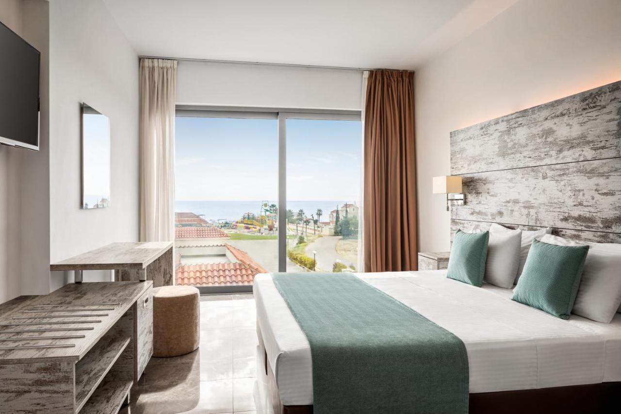 Ramada Hotel & Suites By Wyndham Ayia Napa Eksteriør billede