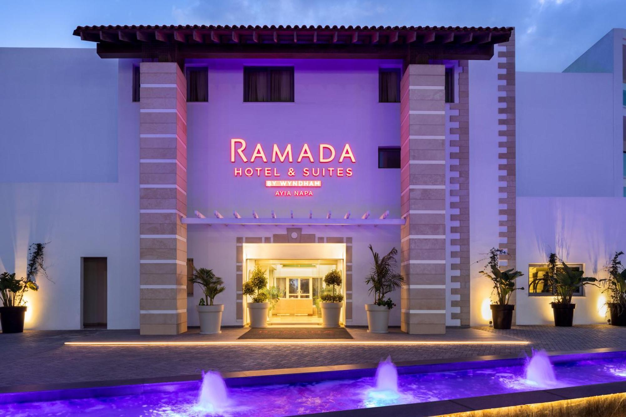 Ramada Hotel & Suites By Wyndham Ayia Napa Eksteriør billede